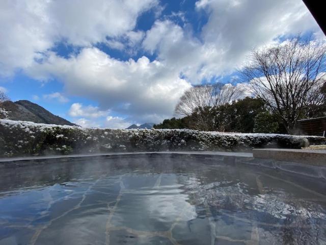 Hotel 池の山荘 Yame Exterior foto